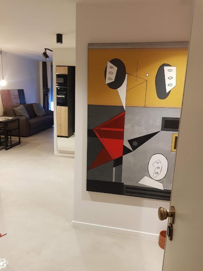 Apartman Vip, With Free Garage Parking Pula Extérieur photo