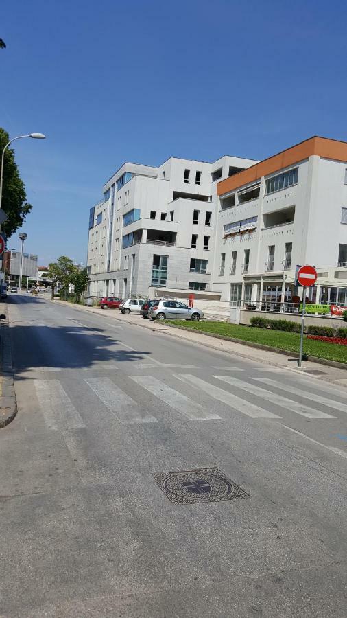 Apartman Vip, With Free Garage Parking Pula Extérieur photo