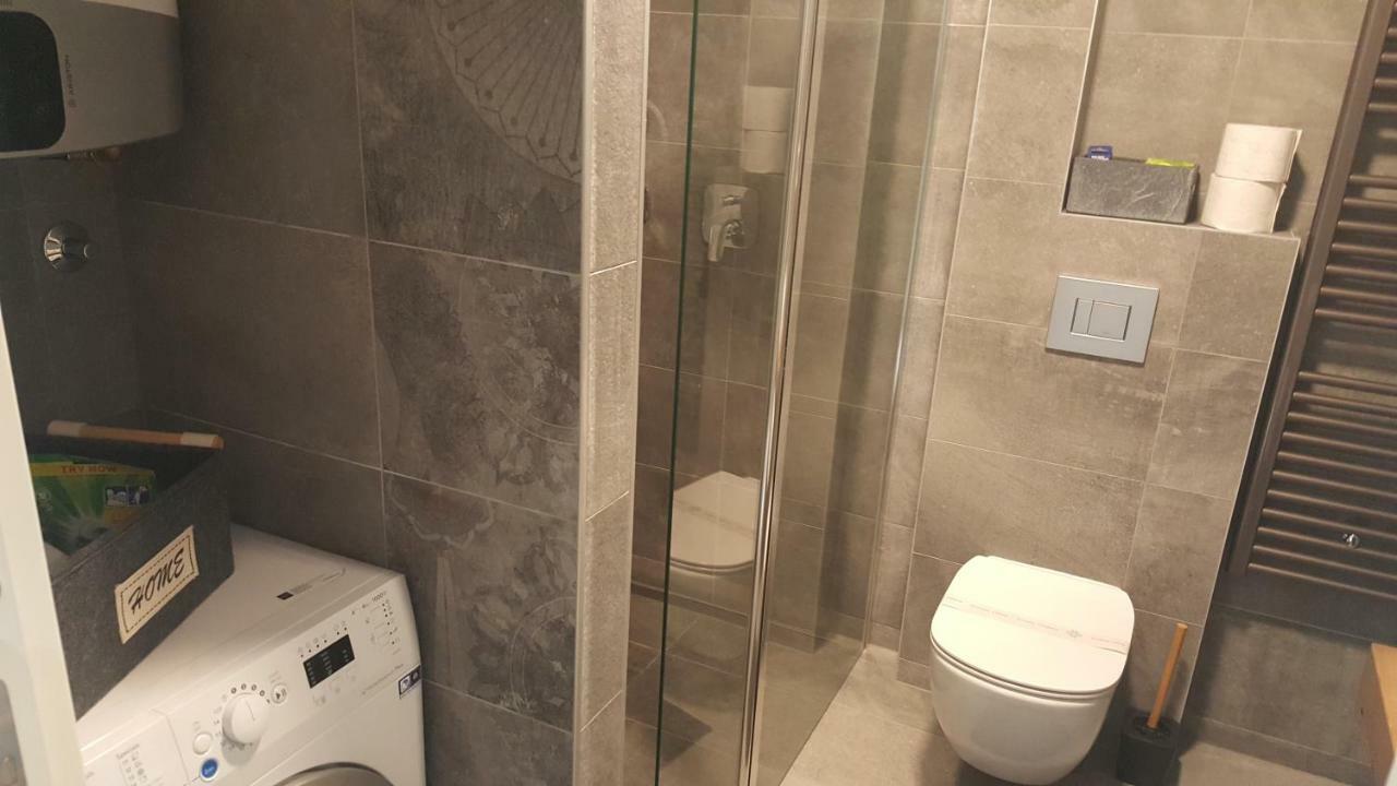 Apartman Vip, With Free Garage Parking Pula Extérieur photo
