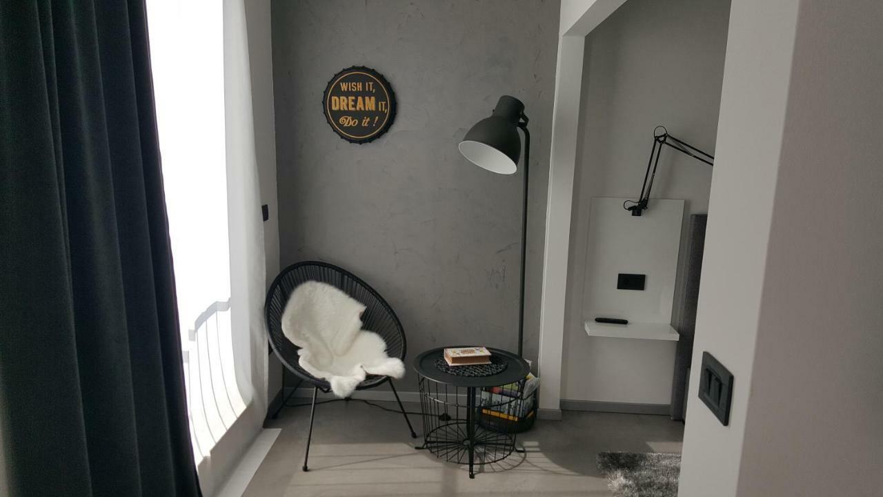 Apartman Vip, With Free Garage Parking Pula Extérieur photo