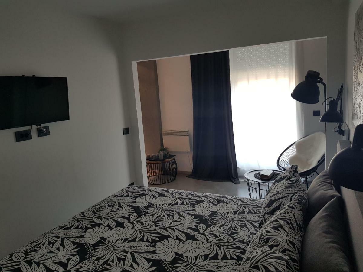 Apartman Vip, With Free Garage Parking Pula Extérieur photo